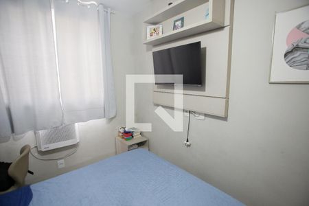 Quarto 1 de apartamento para alugar com 2 quartos, 50m² em Taquara, Rio de Janeiro