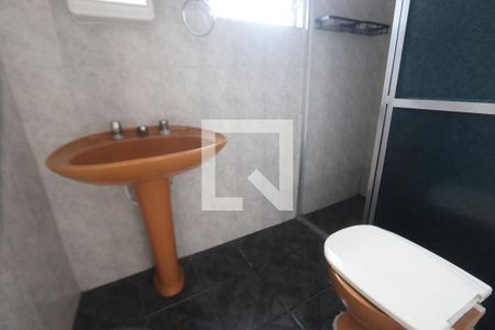 Banheiro da Suíte de casa para alugar com 3 quartos, 180m² em Jardim Imperador (zona Leste), São Paulo