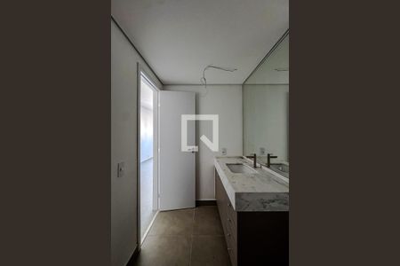 Banheiro de kitnet/studio para alugar com 1 quarto, 29m² em Brás, São Paulo