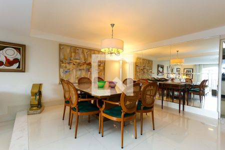 Sala de apartamento à venda com 3 quartos, 211m² em Real Parque, São Paulo