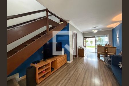 Sala de casa de condomínio à venda com 3 quartos, 170m² em Gardenia Azul, Rio de Janeiro