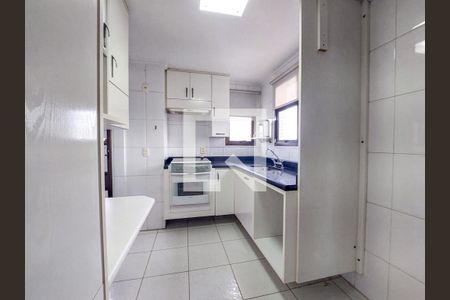 Cozinha de apartamento para alugar com 3 quartos, 97m² em Vila Andrade, São Paulo
