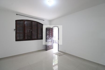 Sala de casa de condomínio para alugar com 3 quartos, 243m² em Taquara, Rio de Janeiro