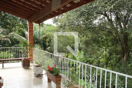 Casa de Condomínio para alugar com 4 quartos, 406m² em Jardim Itatiaia, Cotia