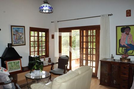 Casa de Condomínio para alugar com 4 quartos, 406m² em Jardim Itatiaia, Cotia