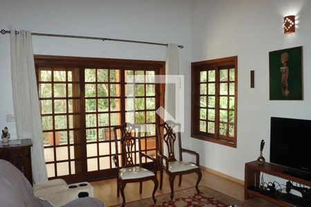Casa de Condomínio para alugar com 4 quartos, 406m² em Jardim Itatiaia, Cotia