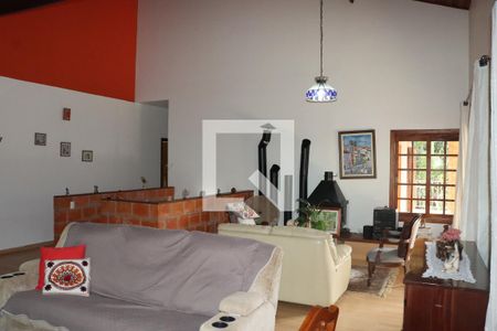 Casa de Condomínio para alugar com 4 quartos, 406m² em Jardim Itatiaia, Cotia