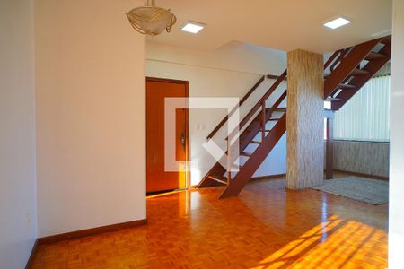 Sala de apartamento para alugar com 4 quartos, 214m² em Passo D’areia, Porto Alegre