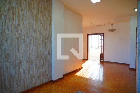 Sala de apartamento para alugar com 4 quartos, 214m² em Passo D’areia, Porto Alegre