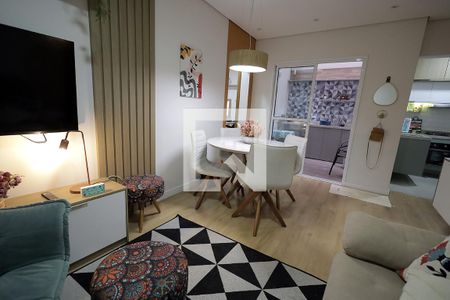 Sala de apartamento à venda com 2 quartos, 48m² em Vila Tibiriçá, Santo André