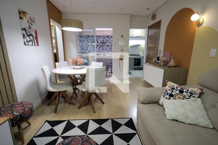 Sala de apartamento à venda com 2 quartos, 48m² em Vila Tibiriçá, Santo André