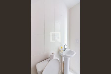 Banheiro de apartamento à venda com 1 quarto, 27m² em Conceicao, Osasco