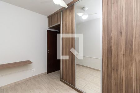 Quarto 2 de casa à venda com 2 quartos, 50m² em Serrano, Belo Horizonte