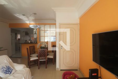 Sala de apartamento para alugar com 4 quartos, 110m² em Barra Funda, Guarujá