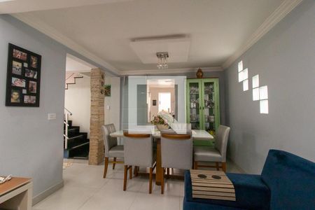 Sala de casa de condomínio à venda com 2 quartos, 110m² em Boqueirão, Curitiba