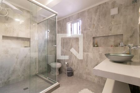 Banheiro Social de casa de condomínio à venda com 2 quartos, 110m² em Boqueirão, Curitiba