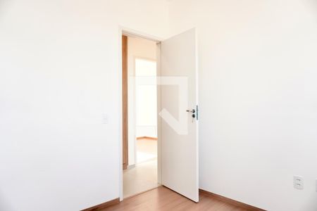 Quarto 1 de apartamento para alugar com 3 quartos, 68m² em Palmeiras, Belo Horizonte