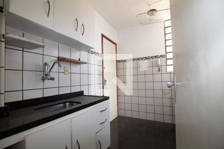 Cozinha de apartamento para alugar com 2 quartos, 48m² em Padre Eustáquio, Belo Horizonte
