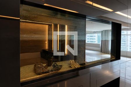 Hall de Entrada - Aquario de apartamento para alugar com 4 quartos, 530m² em Consolação, São Paulo