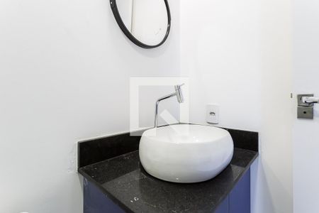 Banheiro de kitnet/studio para alugar com 1 quarto, 24m² em Vila Olímpia, São Paulo