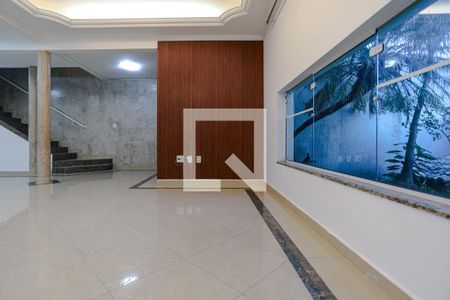 Sala de casa para alugar com 3 quartos, 250m² em Vila Paulicea, Mogi das Cruzes