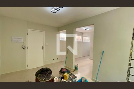 Sala de apartamento à venda com 3 quartos, 61m² em Alto de Pinheiros, São Paulo