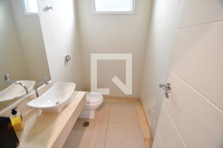 Lavabo de casa de condomínio para alugar com 4 quartos, 380m² em Vila Hollândia, Campinas