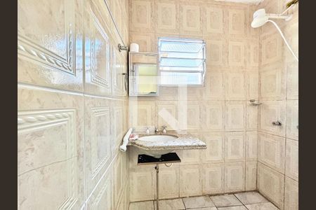 Banheiro de casa para alugar com 2 quartos, 60m² em Vila Aurora (zona Norte), São Paulo