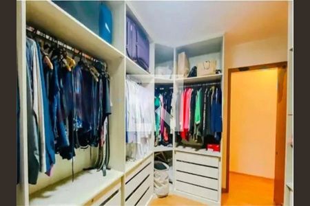 Casa à venda com 3 quartos, 375m² em Cidade Mãe do Céu, São Paulo