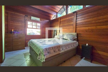 Casa à venda com 4 quartos, 360m² em Sapê, Niterói