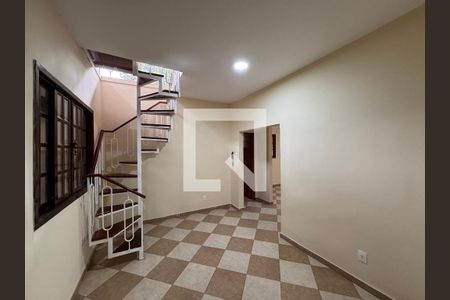 Sala de casa de condomínio para alugar com 5 quartos, 350m² em Camorim, Rio de Janeiro