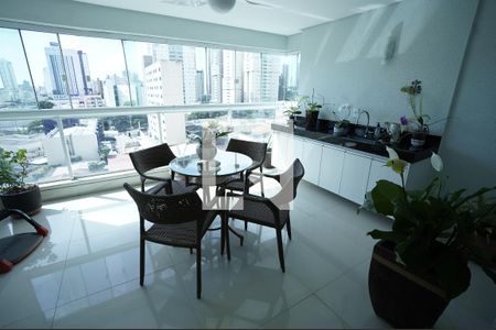 Apartamento para alugar com 3 quartos, 139m² em Setor Bueno, Goiânia