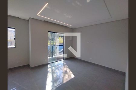 Casa à venda com 3 quartos, 130m² em Parque Jaçatuba, Santo André
