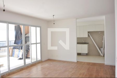 Detalhe - Sala e Sala de Jantar de apartamento para alugar com 3 quartos, 220m² em Vila Primavera, São Paulo