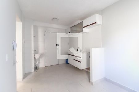Sala - Cozinha de apartamento à venda com 2 quartos, 32m² em Fazenda Aricanduva, São Paulo