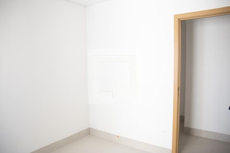 Suíte 02 de apartamento à venda com 4 quartos, 140m² em Jardim Goiás, Goiânia
