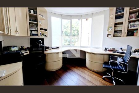 Casa à venda com 4 quartos, 395m² em Santo Amaro, São Paulo