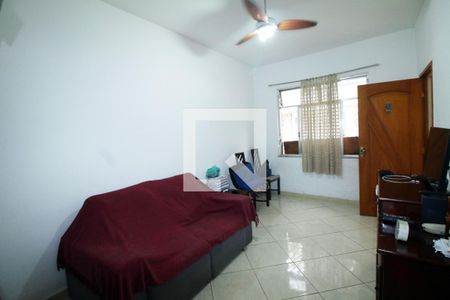 Sala de casa à venda com 4 quartos, 197m² em Olaria, Rio de Janeiro