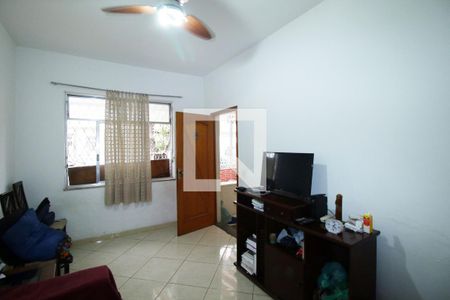 Sala de casa à venda com 4 quartos, 197m² em Olaria, Rio de Janeiro