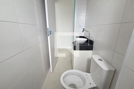 Banheiro do Quarto 2 de apartamento para alugar com 2 quartos, 70m² em Canto do Forte, Praia Grande