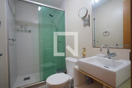 Banheiro suíte  de apartamento para alugar com 2 quartos, 56m² em Tristeza, Porto Alegre