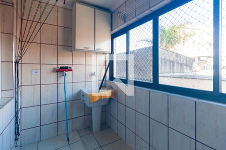Área de Serviço de apartamento para alugar com 2 quartos, 77m² em Parque São Lucas, São Paulo