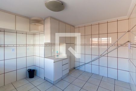 Cozinha de apartamento para alugar com 2 quartos, 77m² em Parque São Lucas, São Paulo