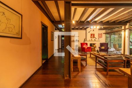 Sala de casa de condomínio para alugar com 4 quartos, 2200m² em Vila Appia Antica, Cotia