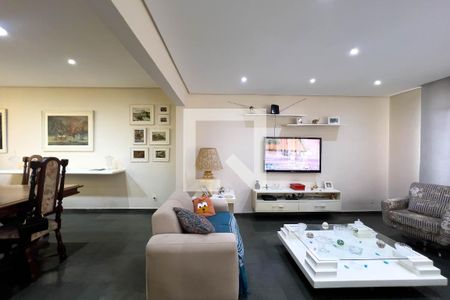 Sala de casa à venda com 3 quartos, 120m² em Cambuci, São Paulo