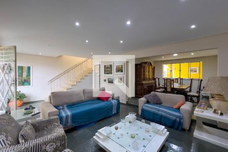 Sala de casa à venda com 3 quartos, 120m² em Cambuci, São Paulo