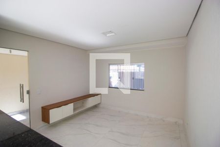 Casa para alugar com 3 quartos, 135m² em Setor P, Brasília