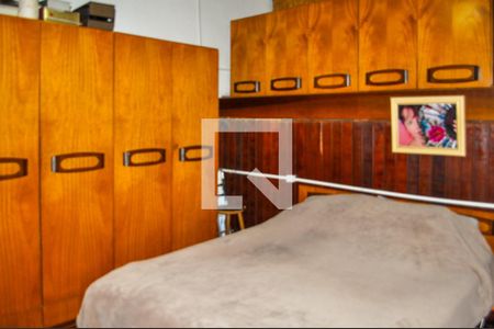 Quarto 1 de casa à venda com 3 quartos, 60m² em Centro Histórico, Porto Alegre