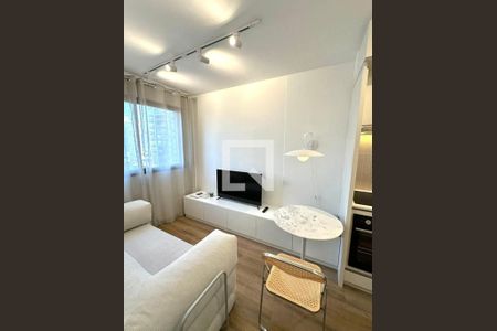 Sala de kitnet/studio para alugar com 1 quarto, 27m² em Pinheiros, São Paulo
