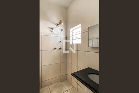 Banheiro  de casa para alugar com 1 quarto, 50m² em Cangaiba, São Paulo